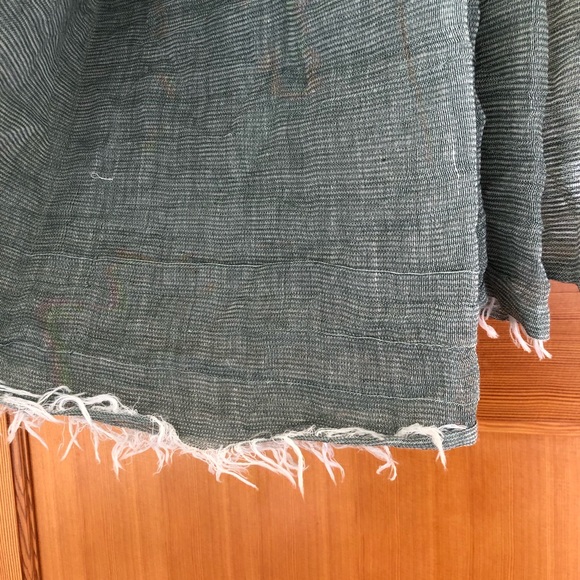 Green/olive color scarf - Picture 2 of 3